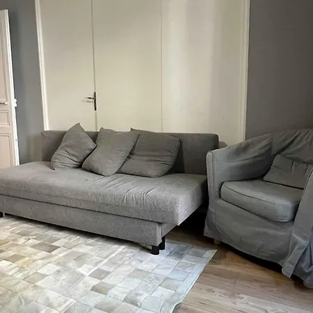 For 4 People With Wifi In Apartmán Paříž