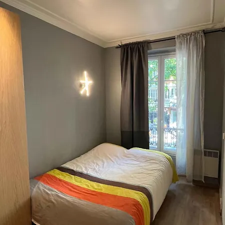 For 4 People With Wifi In Lägenhet Paris