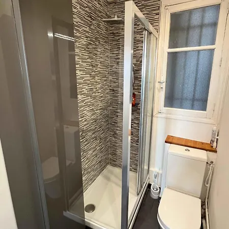 For 4 People With Wifi In *