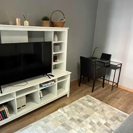 For 4 People With Wifi In